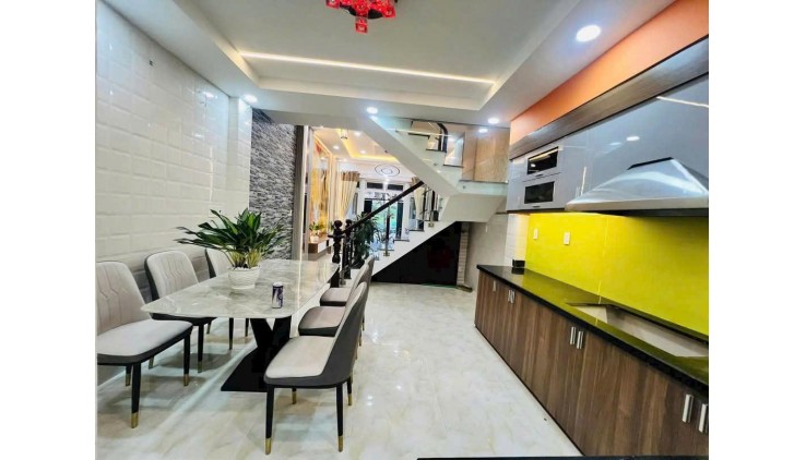 Nhà đẹp ở ngay HXT Thạnh Lộc Quận 12 DTCN 76m Giá chỉ 5ty350